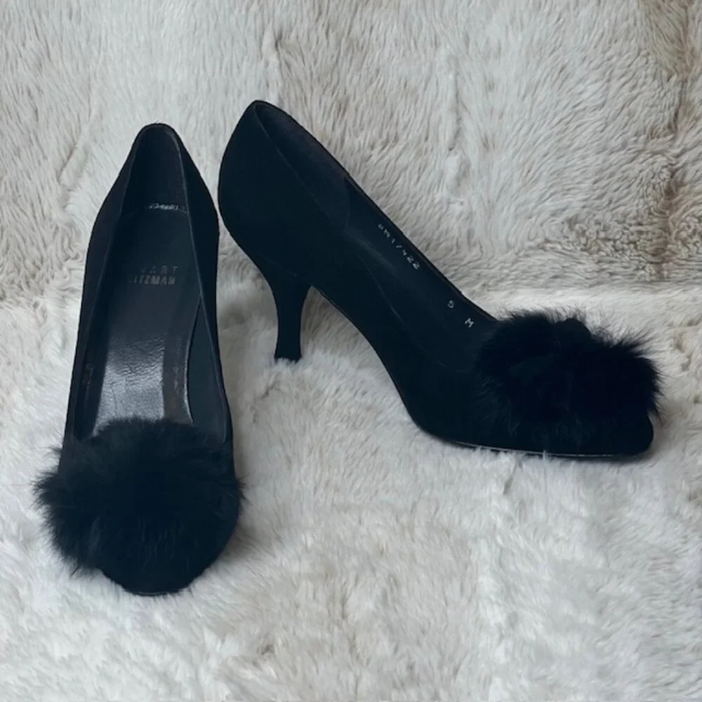 Stuart Weitzman Black Suede Pom-Pom Pumps Size 5M - Picture 1 of 10